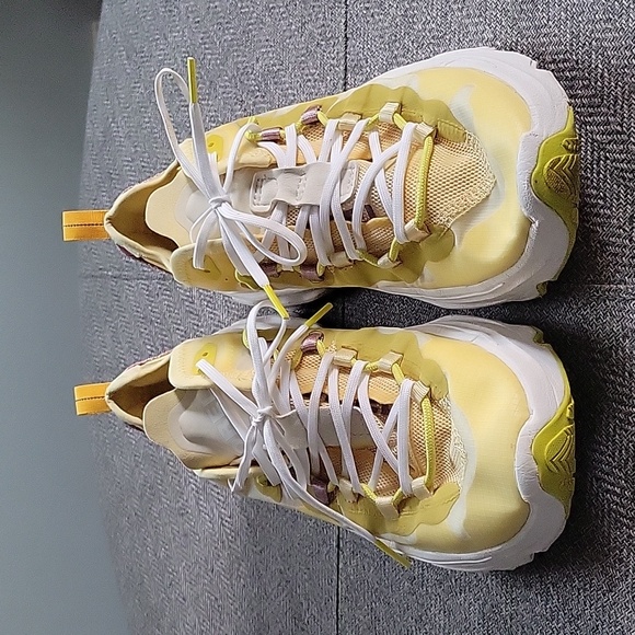 Sorel Kenetic Breakthrough Tech Sneaker - Picture 2 of 9